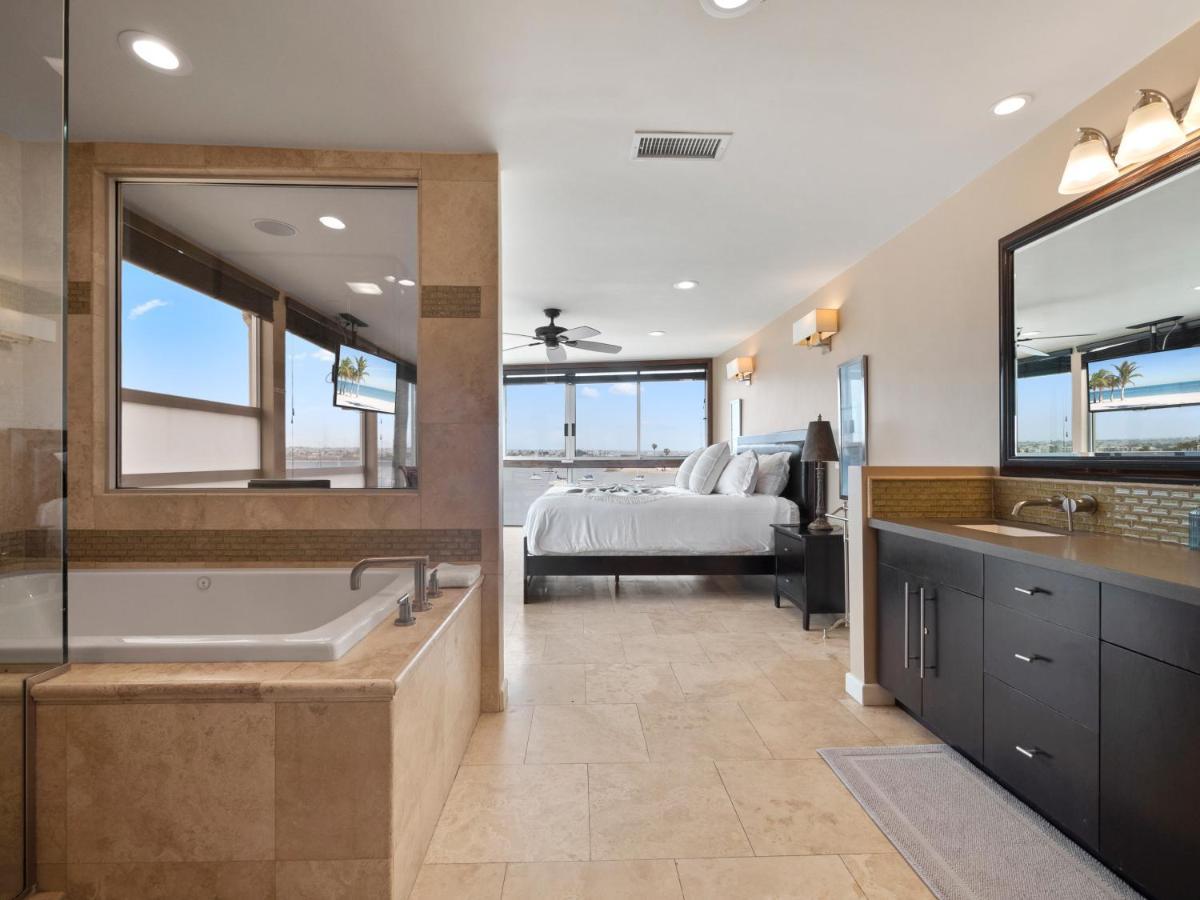 Stunning Bayfront Condo With Gorgeous Views, Garage, Massive Roof Deck & Ac - Dogs Welcome! San Diego Exteriör bild