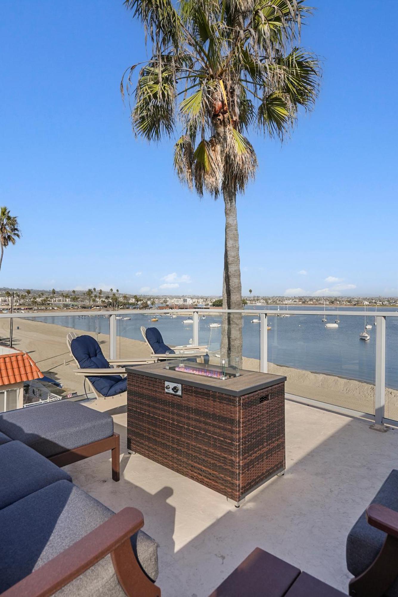 Stunning Bayfront Condo With Gorgeous Views, Garage, Massive Roof Deck & Ac - Dogs Welcome! San Diego Exteriör bild